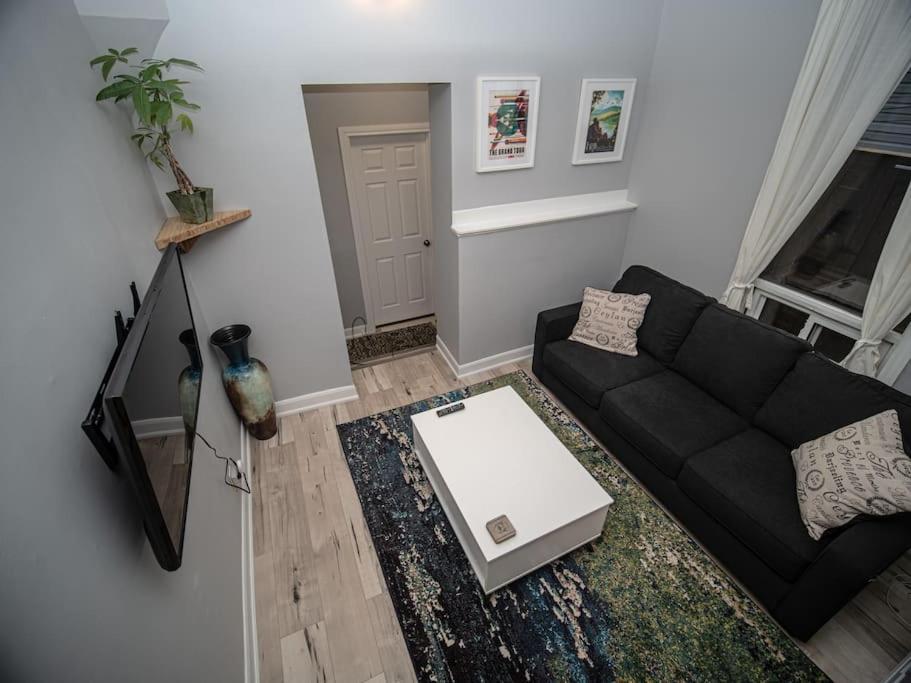 Brand New 1 Bedroom Centrally Located Hamilton Exterior photo